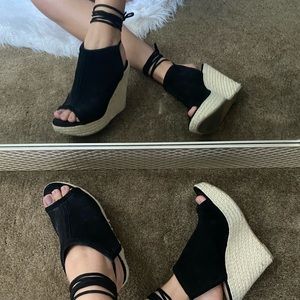 Steve Madden “Chya” espadrille wedges